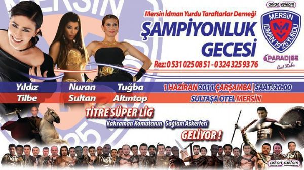 Taraftarlardan şampiyonluk gecesi! Taraftarlardan şampiyonluk gecesi!